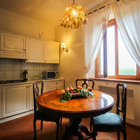 Agriturismo Boschi Di Montecalvi Farm stay