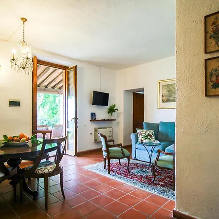 Boschi Di Montecalvi * סוברטו