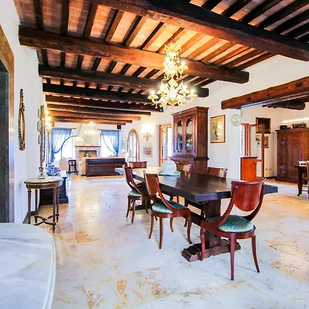 Agriturismo Boschi Di Montecalvi