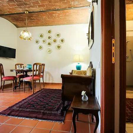 Farm stay Agriturismo Boschi Di Montecalvi