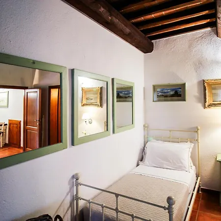 Farm stay Agriturismo Boschi Di Montecalvi