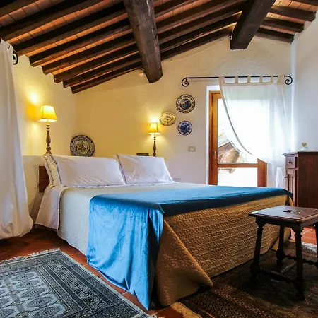 Agriturismo Boschi Di Montecalvi Farm stay *