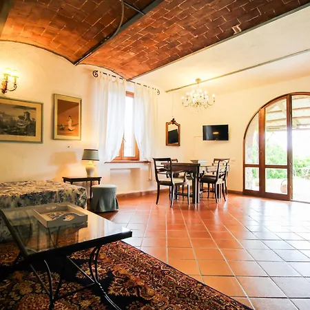 Farm stay Agriturismo Boschi Di Montecalvi Suvereto